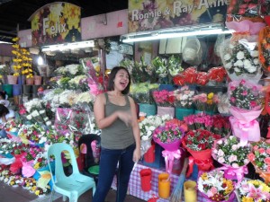 Manila flower & fruit market (1) 
